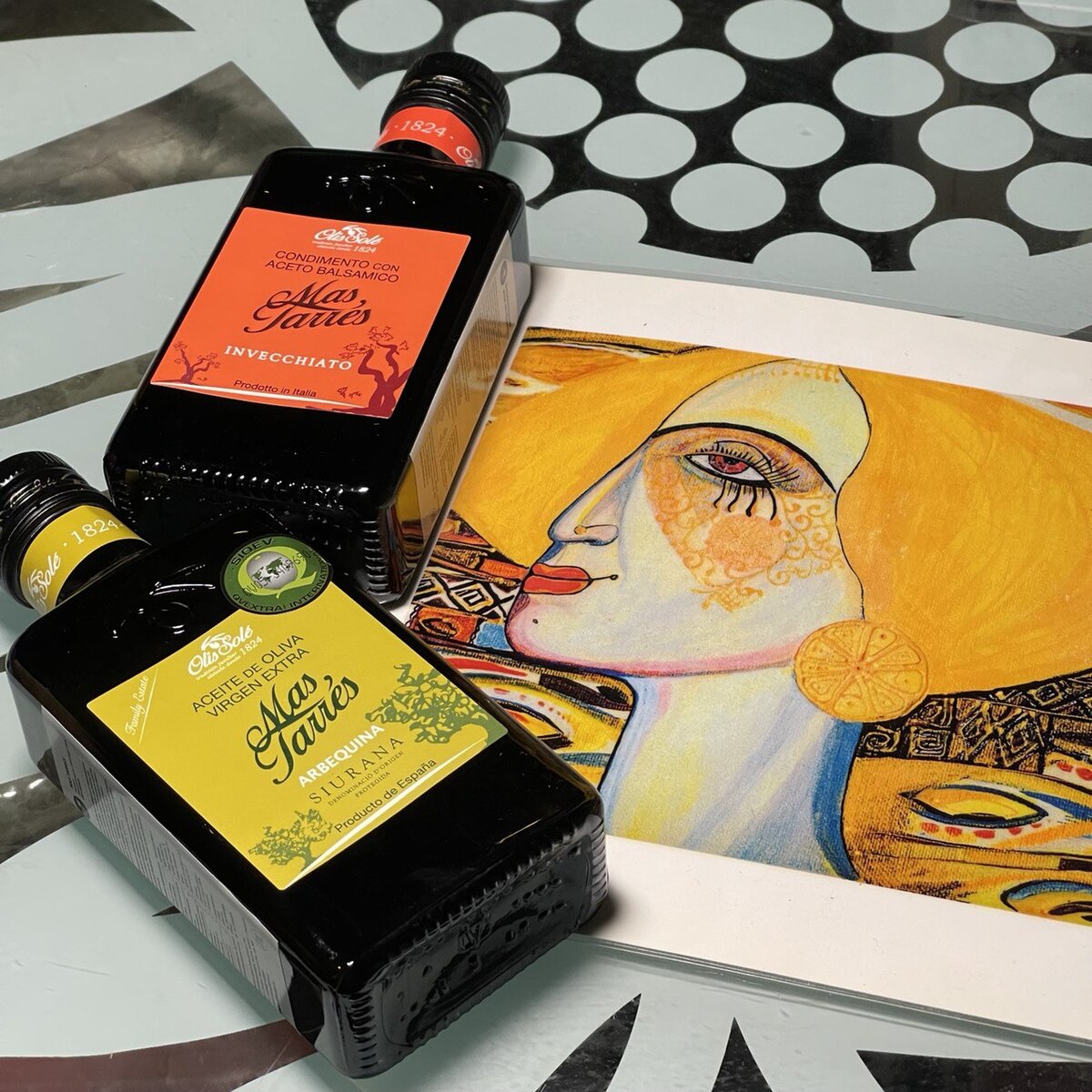 Оливковое масло и бальзамический уксус производителя из Испании Олис Соле. фото Шевцовой Людмилы.