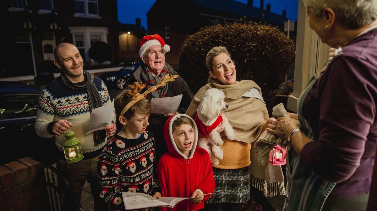 Колядки и гадания - давняя традиция каждого рождественского периода. Фото: pxhere.com