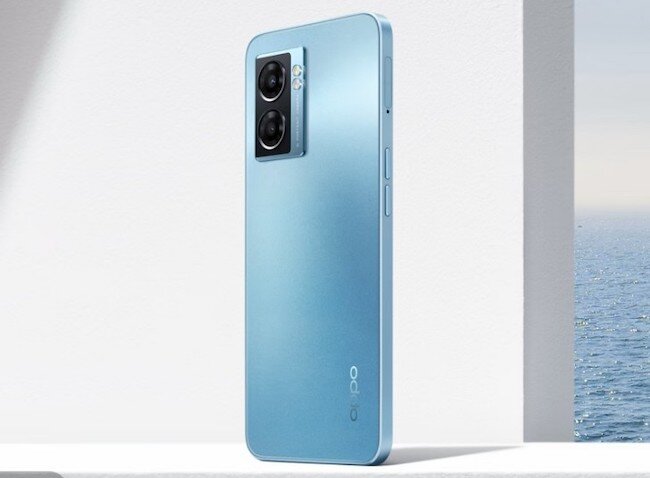 Смартфон относится к бюджетному классу