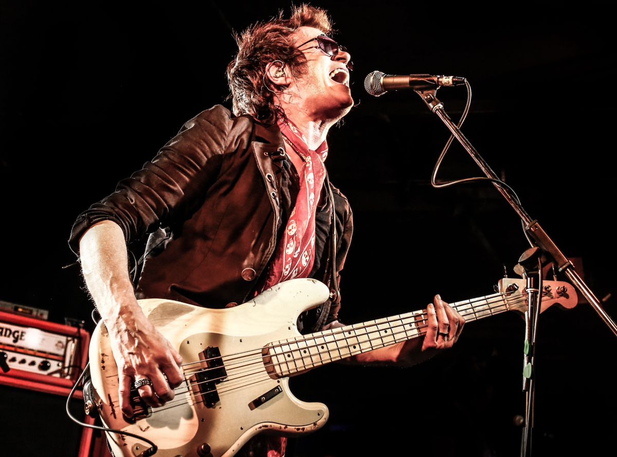 ронни дио. гленн хьюз. 100 лучших рок вокалистов всех времен. фредди меркури в молодости. Aerosmith стивен тайлер.