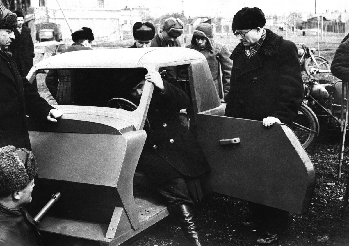    Неизвестный ГАЗ-18: почему в СССР «похоронили» проект уникального микроавтомобиля