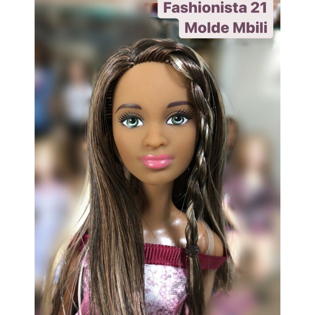 Barbie Fashionistas Doll 21
