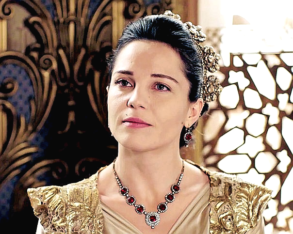 Валиде Хандан. 