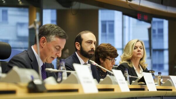    © Photo : official site of MFA of RA