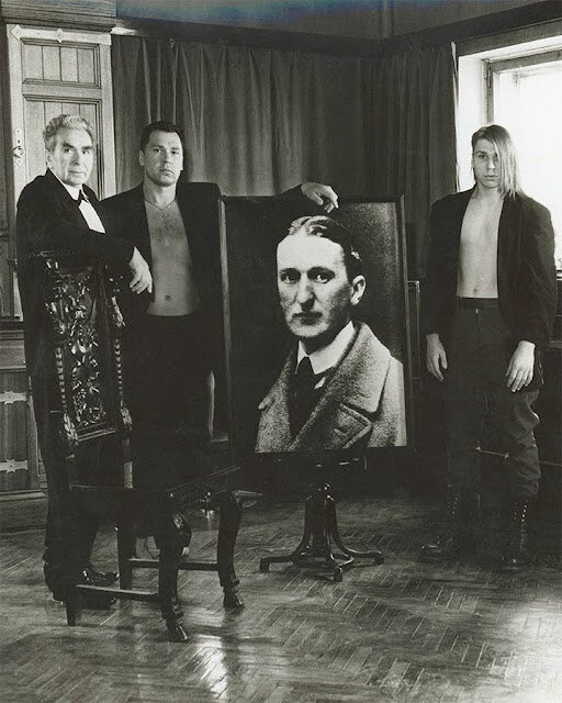 Все 4 поколения скульпторов Рукавишниковых на одном фото