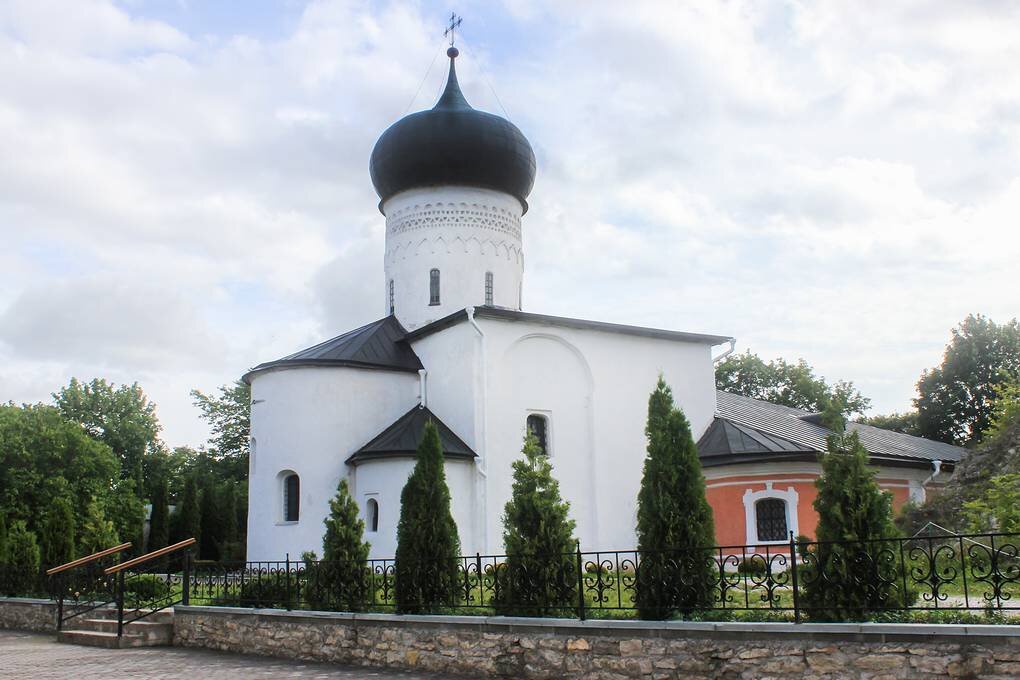 Псков храм Покрова и Рождества Богородицы