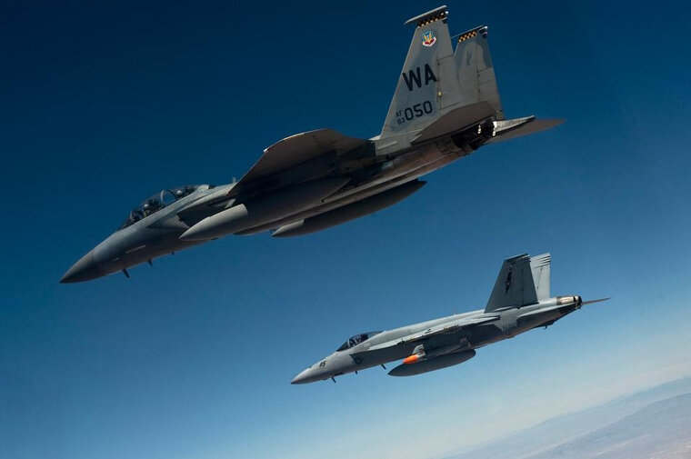    Юрий Сак заявил, что Украина заслужила западные истребители