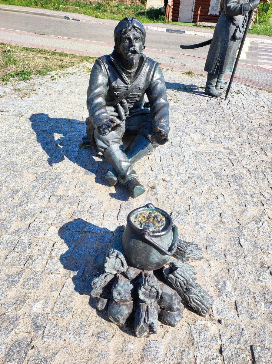 Скульптура «Стрельцы» в Серпухове. Источник — dzen.ru/pa_myatnik