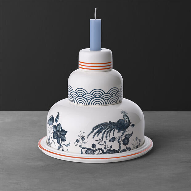 Фото: villeroy-boch.de  Birthday Cake - подставка для свечи, лимитированная коллекция 2023 года 