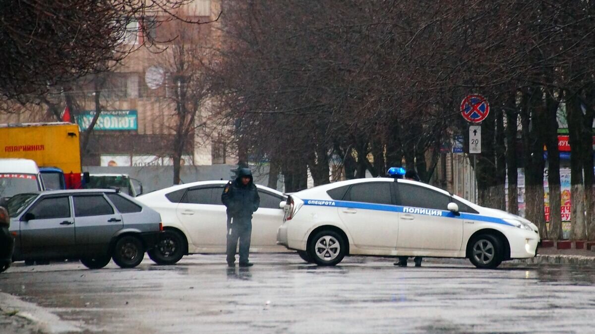    Военнослужащие Луганской народной республики в Луганске© РИА Новости / Стрингер