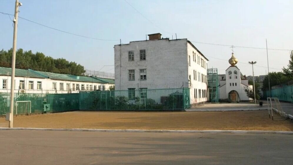     В Ростове-на-Дону при возгорании в исправительной колонии погибли два человека и один пострадал. Что известно о жертвах пожара, в материале RostovGazeta.