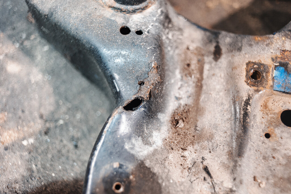 Это отверстие должно быть круглым