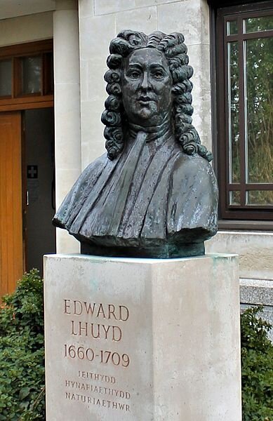 Эдвард Ллуйд (англ. Edward Lhuyd, валл. Edward Llwyd) (1660—30 июня 1709) — валлийский учёный, естествоиспытатель, антиквар и лингвист.