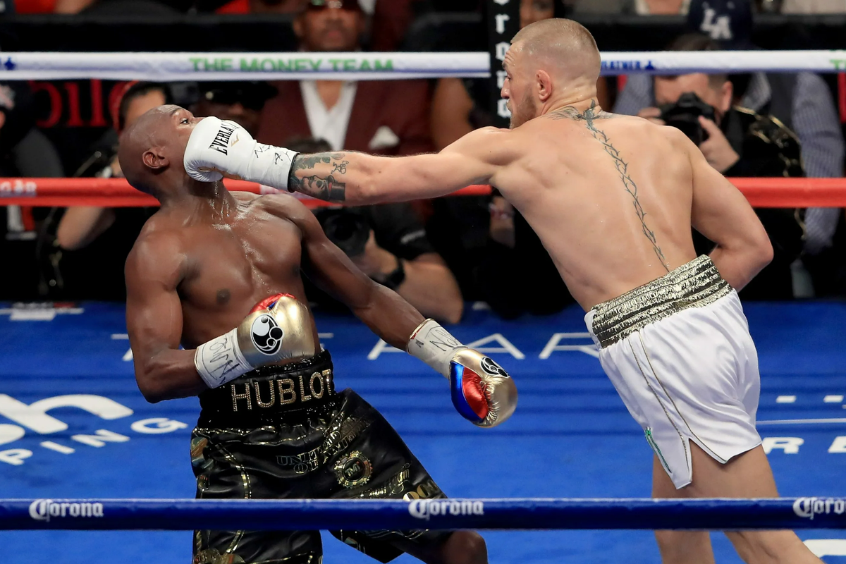 Флойд Мейвезер против Конора Макгрегора