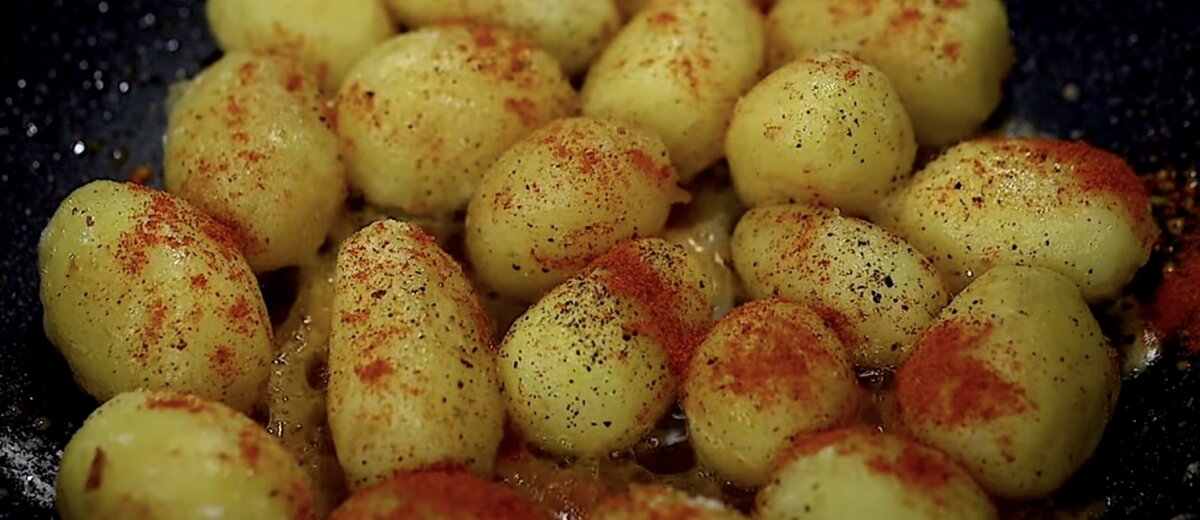 «Настолько вкусной картошки я ещё никогда не пробовала»: лёгкий ужин из простых продуктов (Делюсь рецептом)