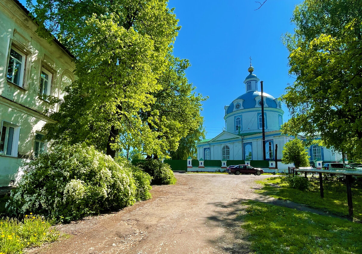 Три святыни Яранска: прекрасная архитектура и дыхание старины в новом  одеянии | Под зонтиком | Дзен