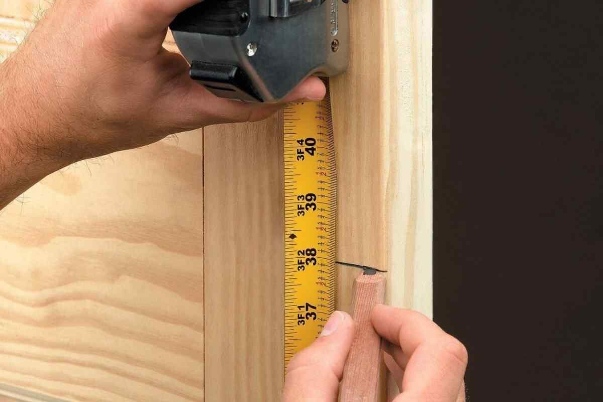 Врезание замков в межкомнатные двери. Врезать замок в межкомнатную дверь. Врезка замка в межкомнатную дверь. Archie замки для межкомнатных дверей. Замок для межкомнатной двери.