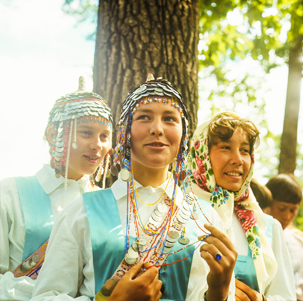 Почему чув. Чуваши женщины. Чувашские женщины фото. Чуваши кудрявые почему