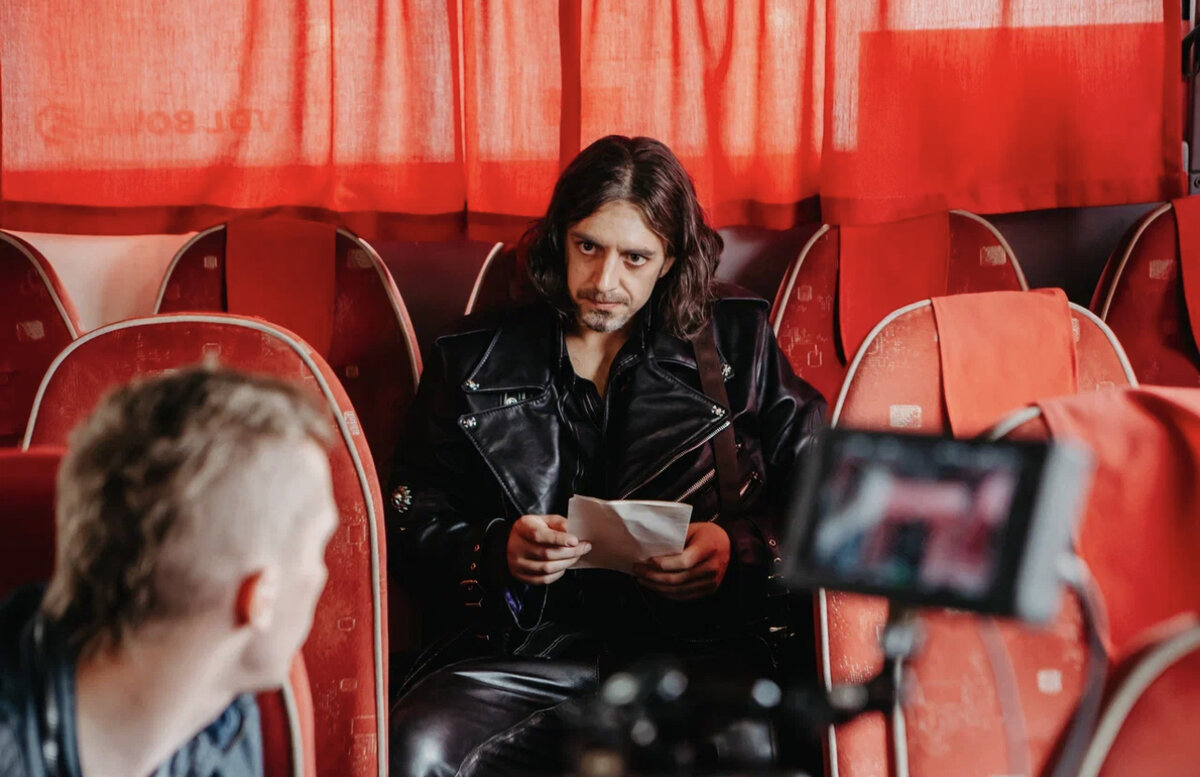 Костя, мы ваши навеки!