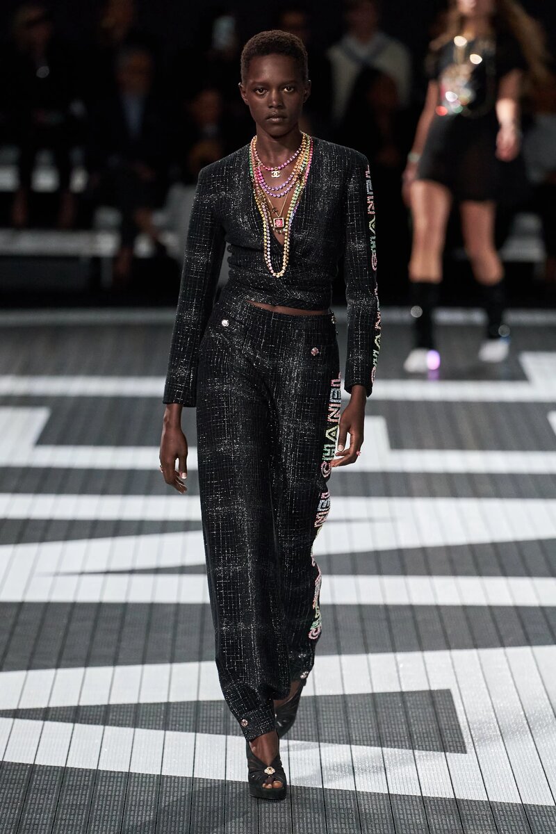 Коллекция Chanel Resort 2024 — французский шик покоряет Голливуд ...