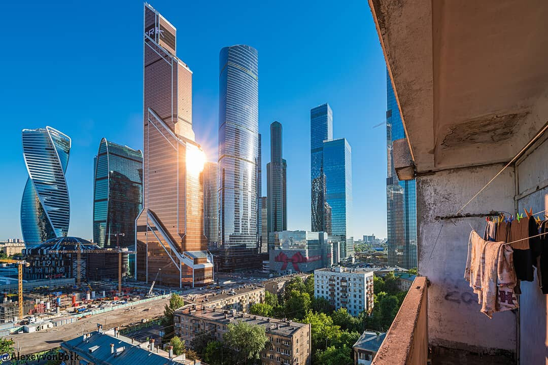 Яндекс-картинки. Фотография называется "На стыке времён".