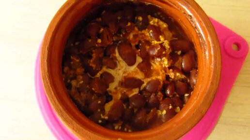 Горшочки с мясом, фасолью и грибами - Кулинарный рецепт с фото