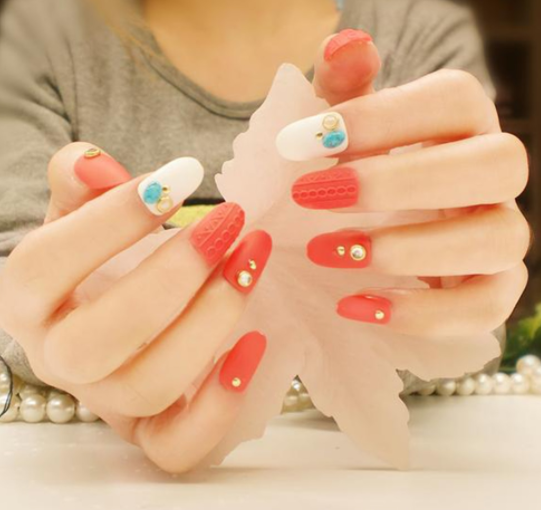 креативные гелевые накладные ногти