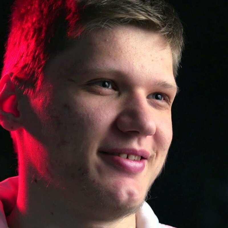 
Александр s1mple Костылев:«FPL сосет? Да. Когда я захожу в матч и вижу людей, которые в ней играют, очень тяжело поверить, что FPL стала настолько плоха. В ней нет никого из топовых игроков. Например, есть топ-20 игроков 2021 года. [В FPL] я не играю ни с одним из них. Максимум с какими-то тир-2, может, тир-3 игроками».