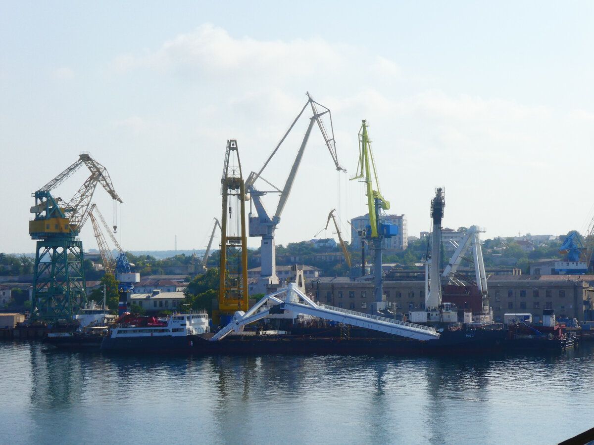 Начальная фаза операции. Все на местах.