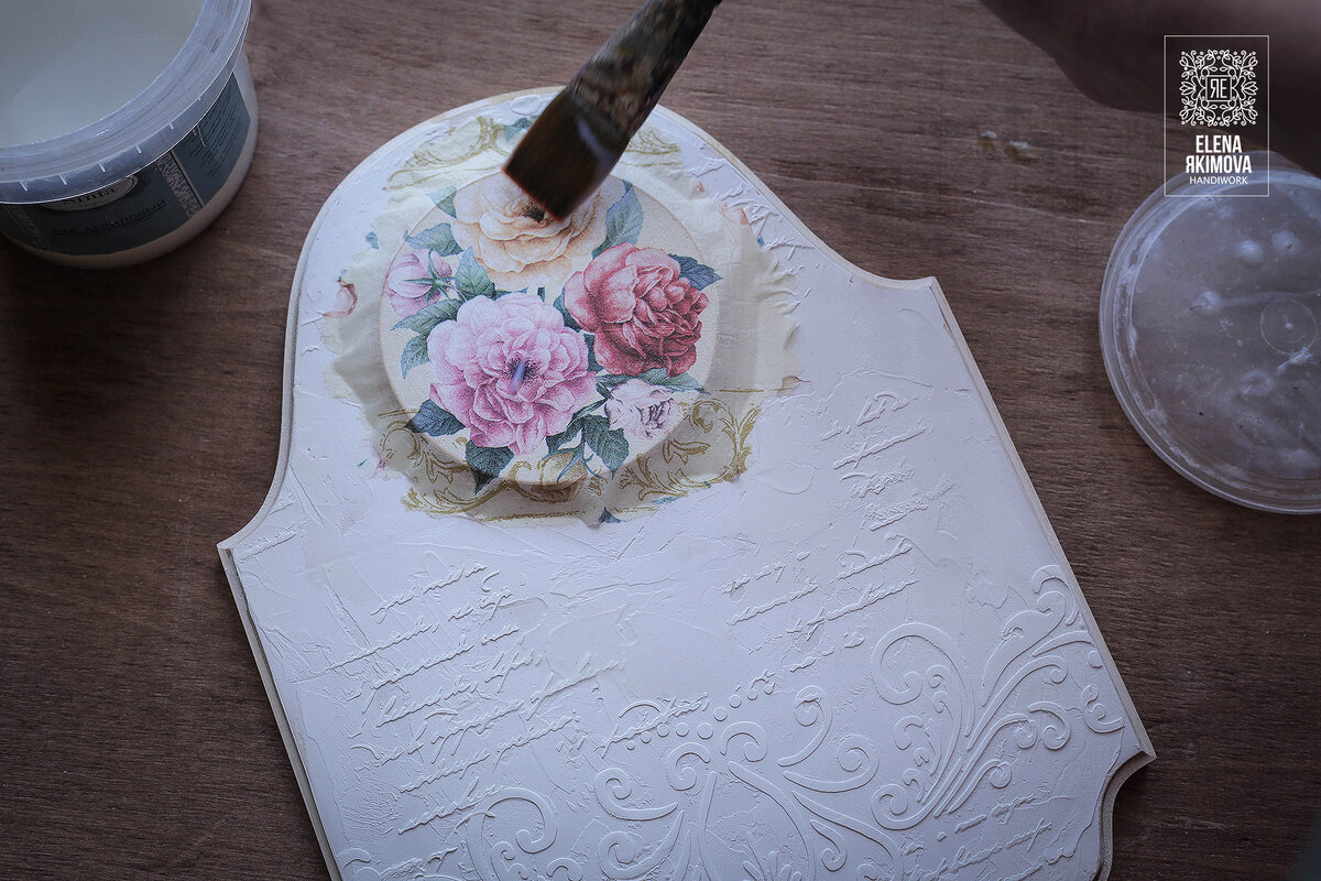 Мастер-класс по приклеиванию салфетки