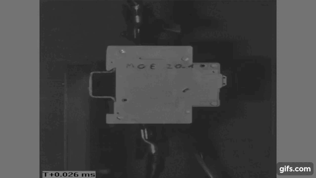 Электромагнитная — в диапазоне вышеприведенных параметров в зависимости от типа характеристики.