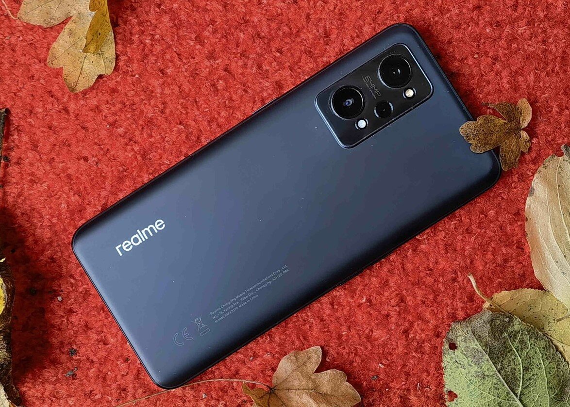 Это не Realme V23, но дизайн будет такой же