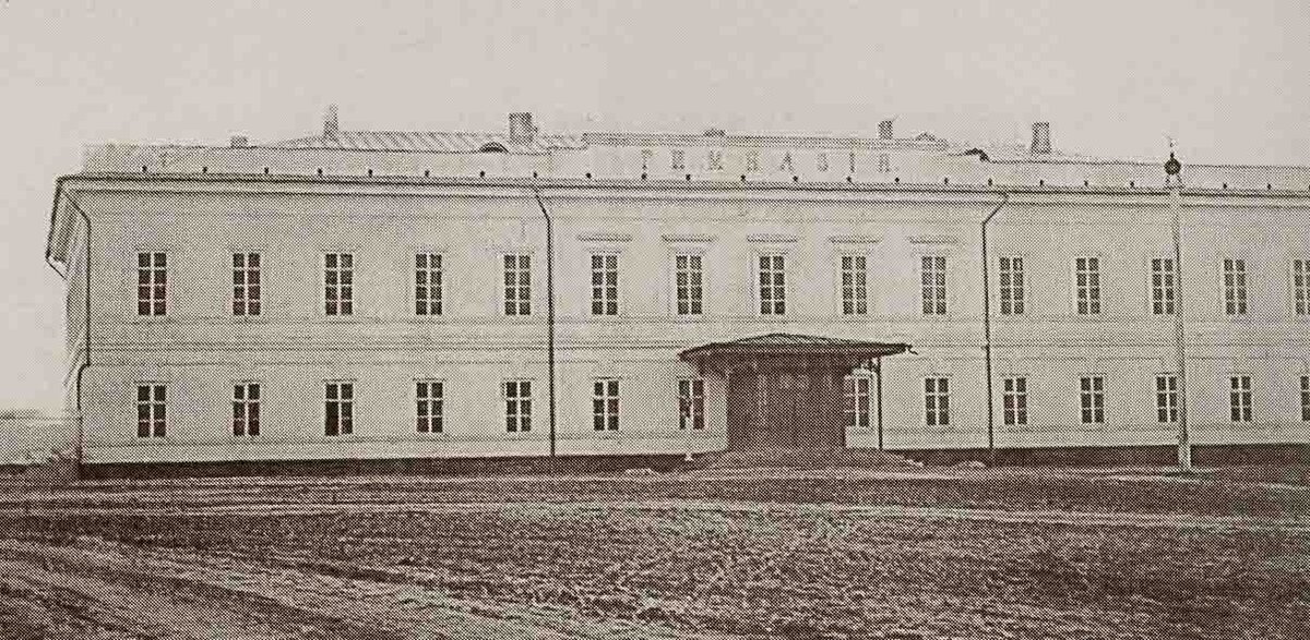 Гимназия чехова таганрог здание. Литературный музей а п чехова таганрог. Таганрогская мужская гимназия. Чехов в гимназии в таганроге. Чехов в гимназии в таганроге.