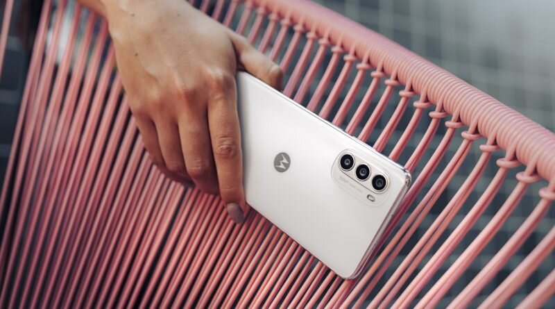 смартфон Motorola moto g52