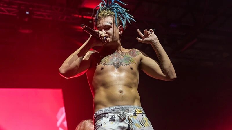 Алишер соскучился по российским просторам. Фото: Окрас/commons.wikimedia.org