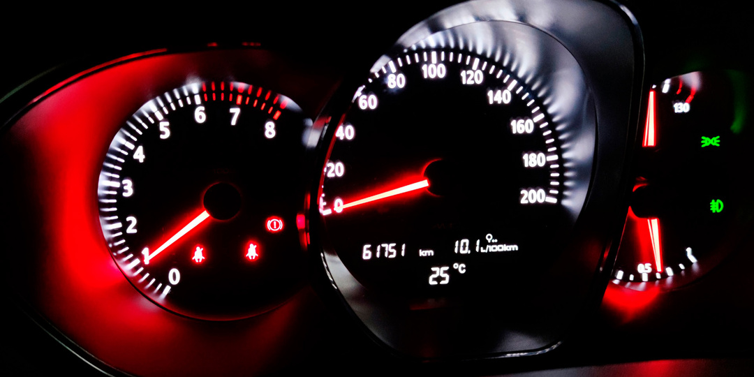 Дёшево и сердито. Альтернативная приборная панель для Lada Vesta