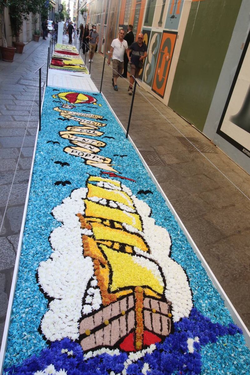 Tapetto di petali - ковер из лепестков