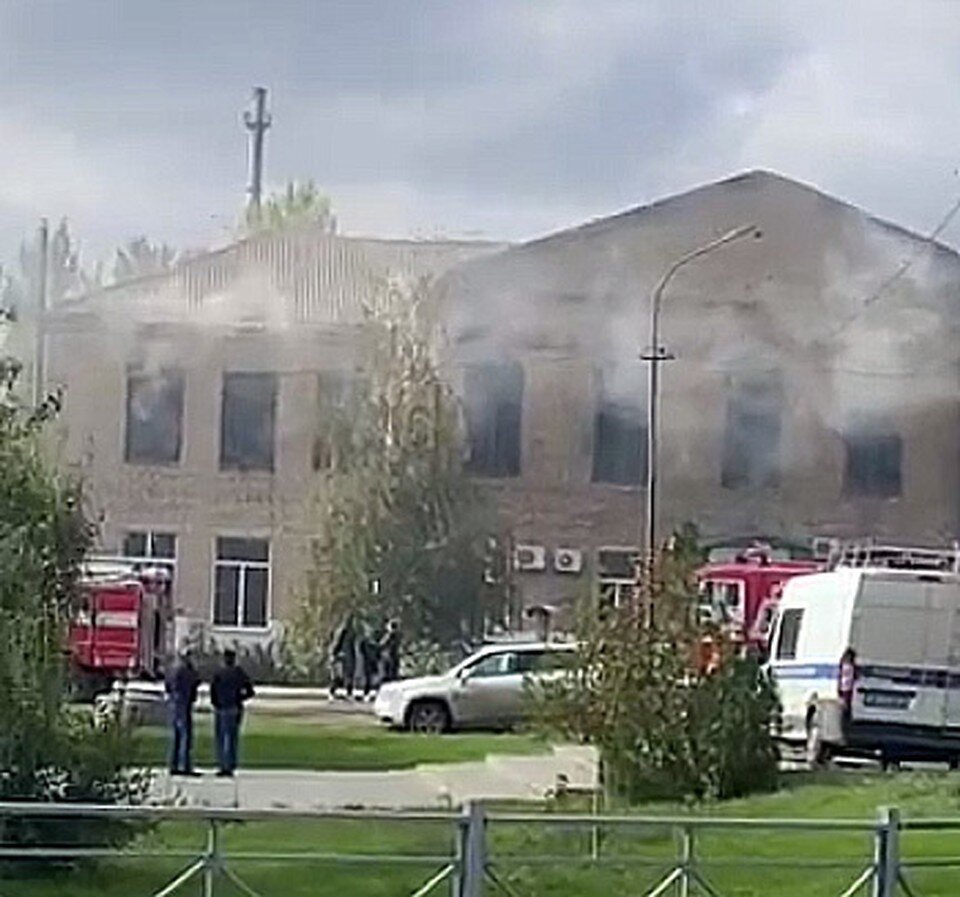     Очевидцы снимали пожар на видео.