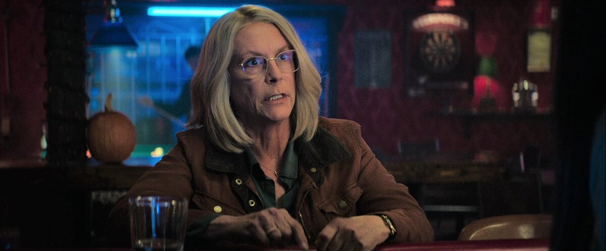 Кадр из к/ф «Хэллоуин заканчивается».