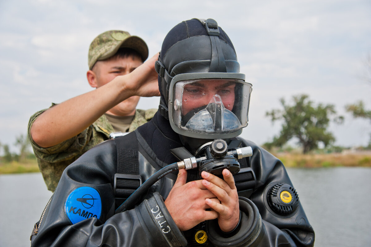 Военный водолаз