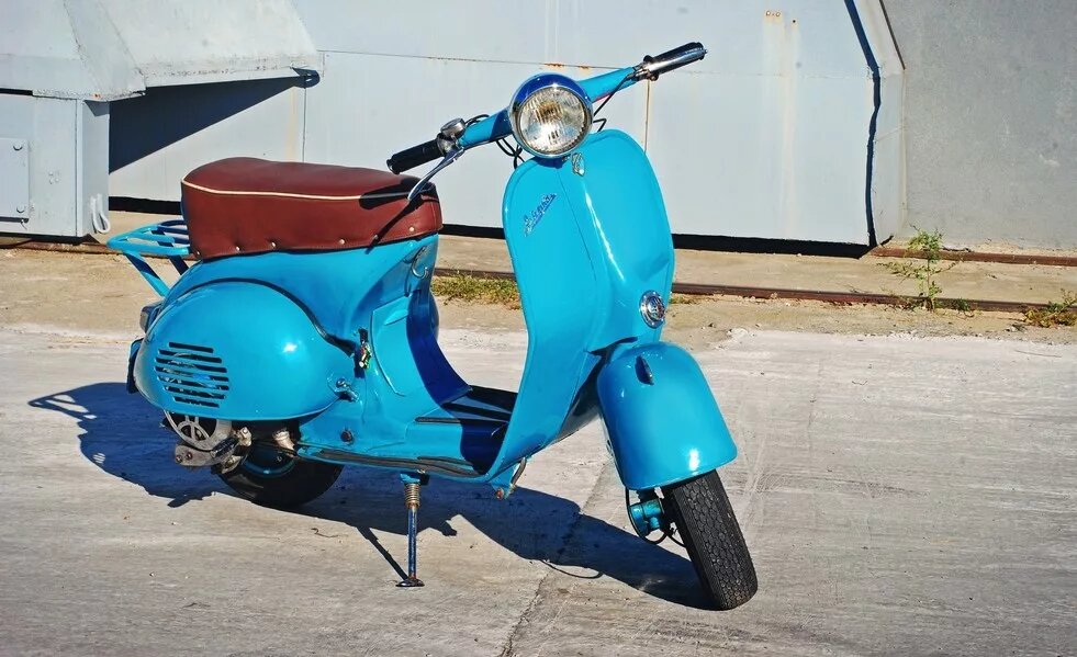 На 2 фото- трёхколёсная модификация.