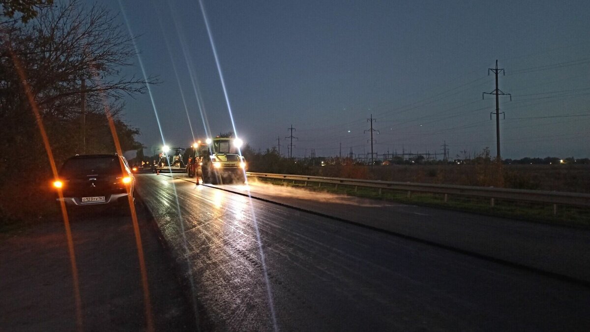     Маршрут от Таганрога Ростовской области до Джанкоя станет основной магистралью для грузовиков, чтобы попасть в Крым, сообщили в правительстве Кубани.