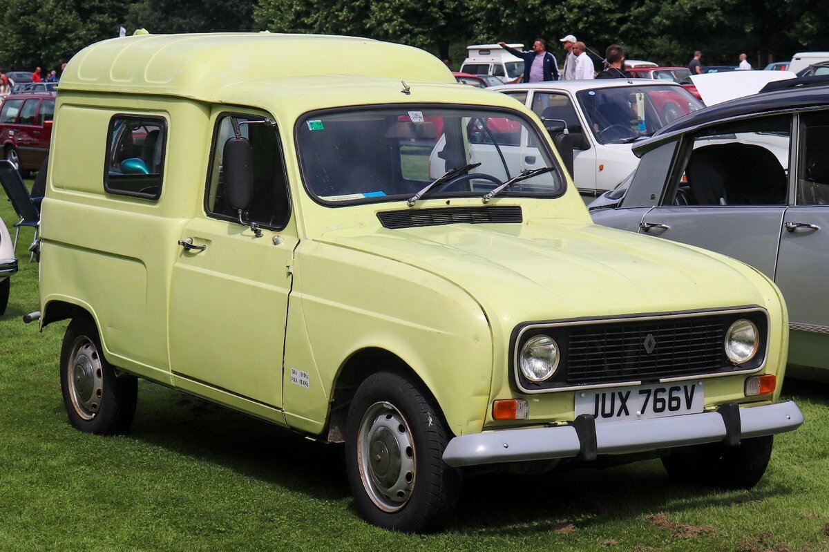 Renault-4 – автомобиль номер один во Франции | Колёса: настоящее вчера |  Дзен