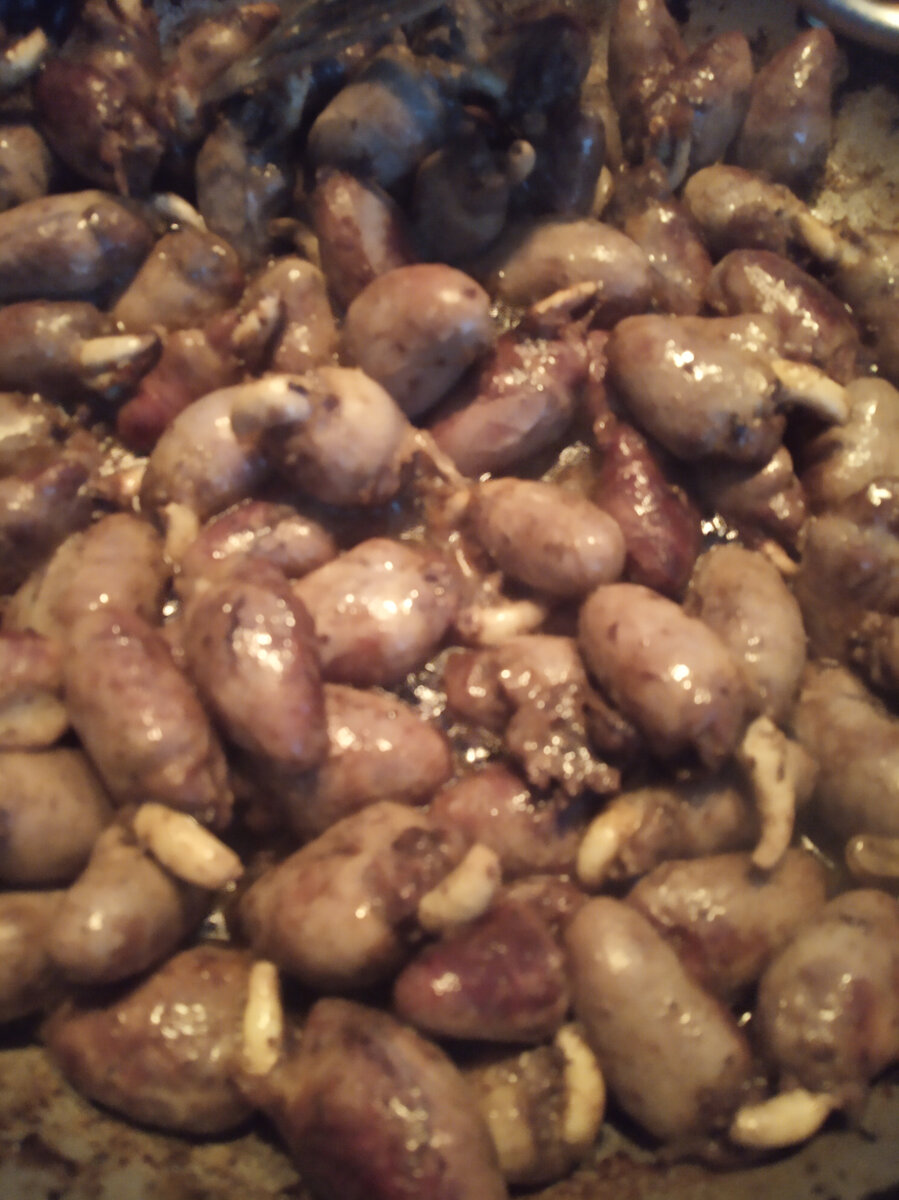 Печень готовая. Термическая обработка печени куриной. Как приготовить конскую печень. Как приготовить конскую печень. Печень жареная.