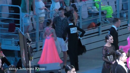 цирк закулисье декорации. большой театр закулисье. «за кулисами мирового балета» вткин. борис танцор сочи турнир черное море. закулисье сцены.