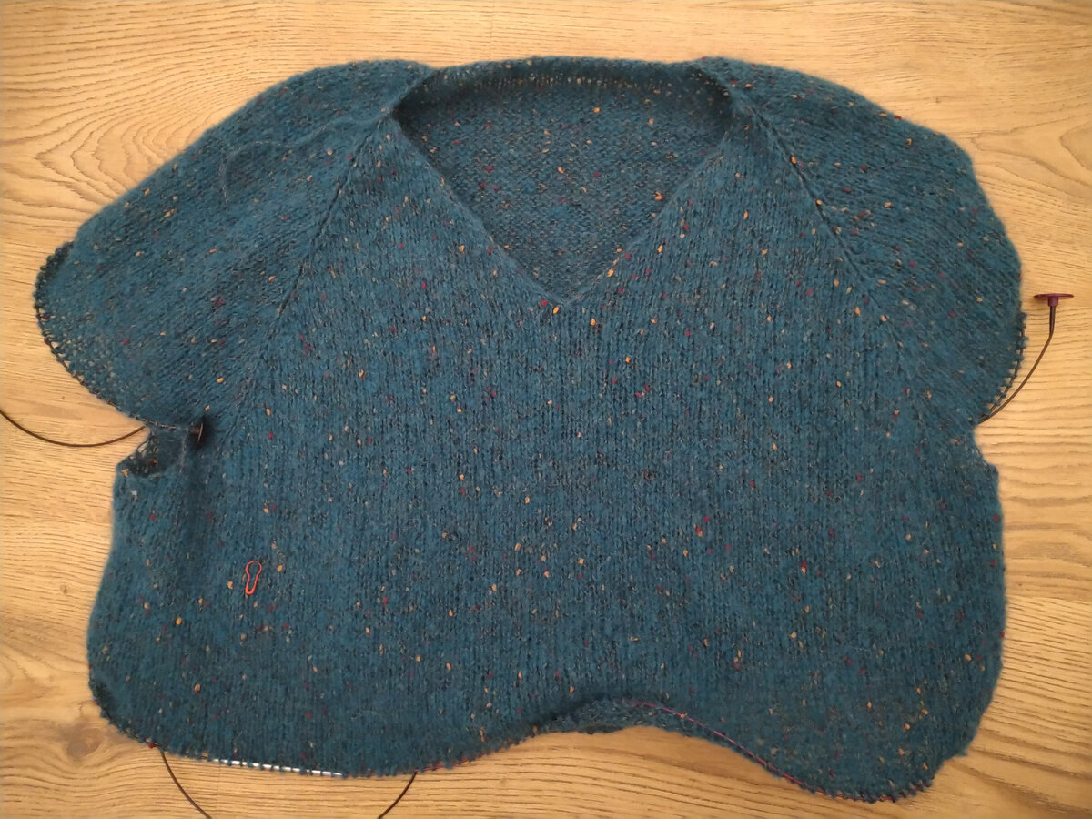 Кажется, ещё 2 мотка можно было не докупать. 6 вполне хватило бы