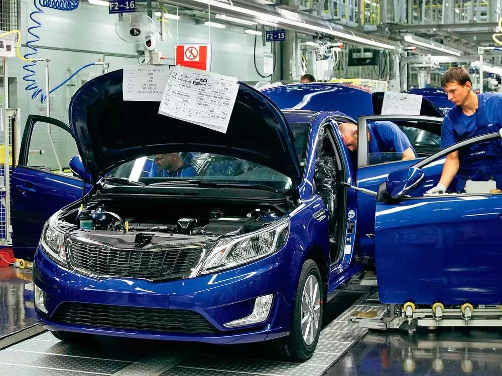 KIA Rio на конвейере завода Хёндэ Мотор Мануфактуринг Рус 