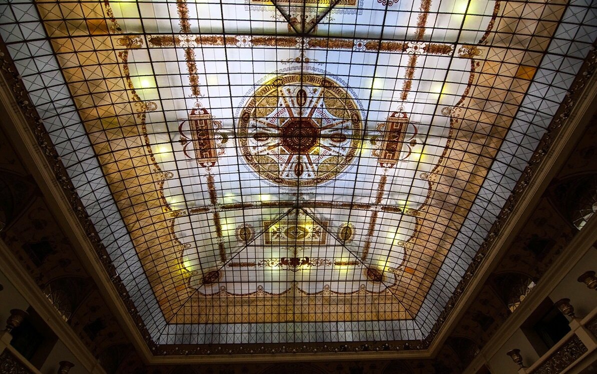 витраж-плафон в гостинице «Метрополь»