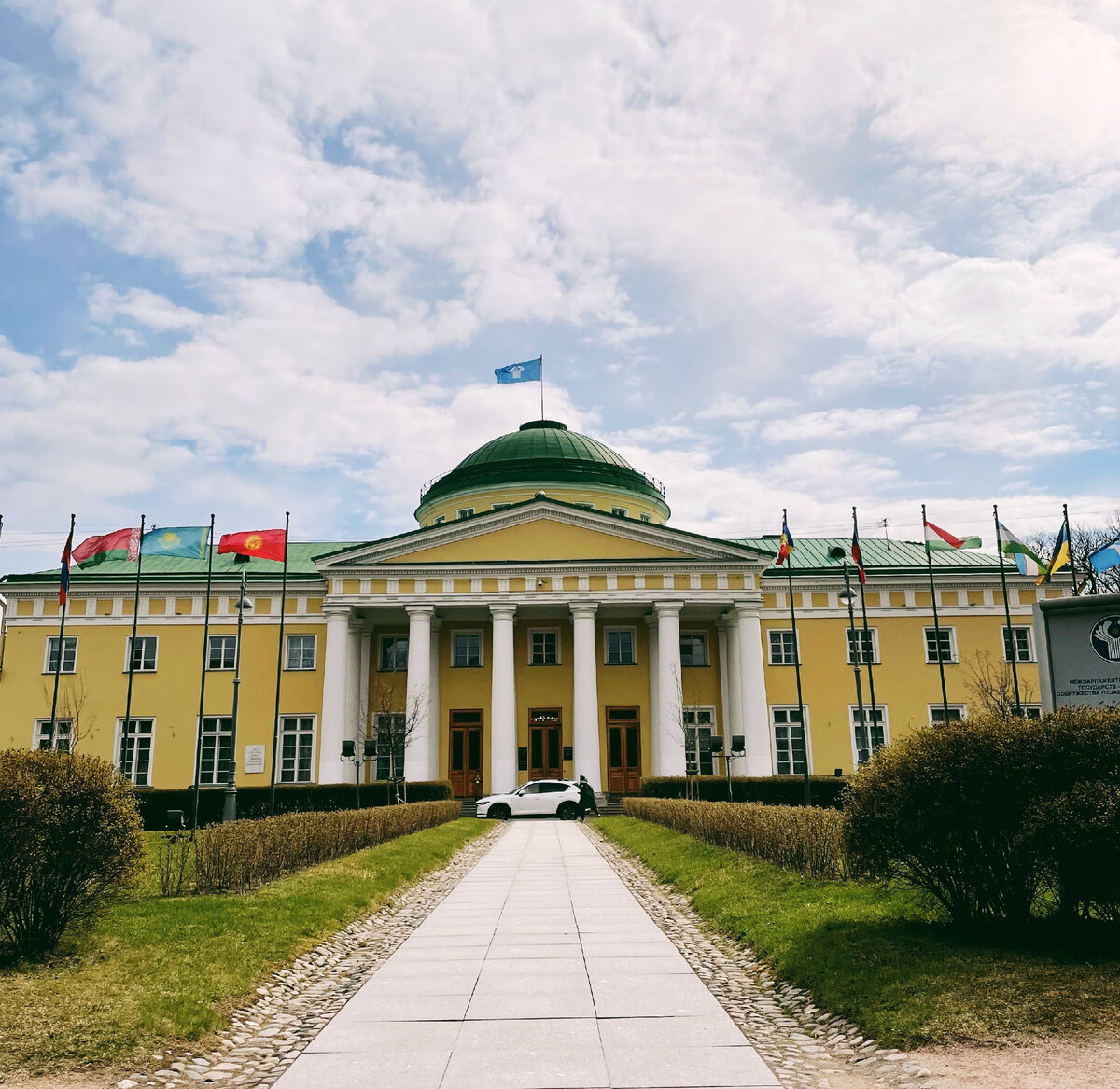 Таврический дворец в петербурге
