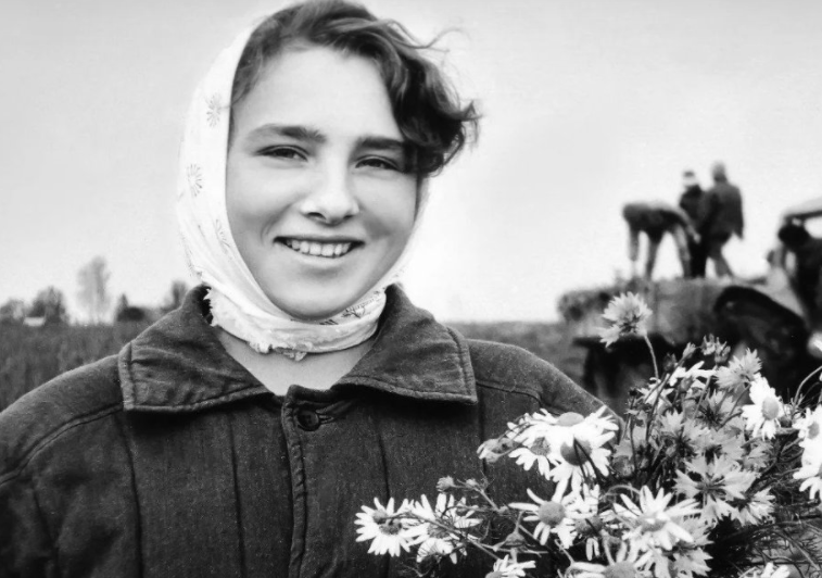 Советская женщина